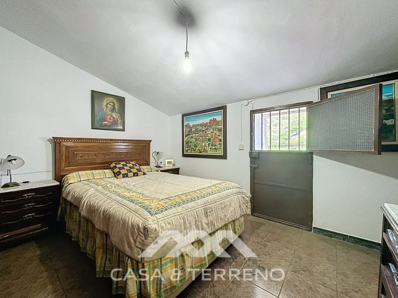 4 soveværelse Byhus til salg i Comares - € 170.000 (Ref: 9154375)