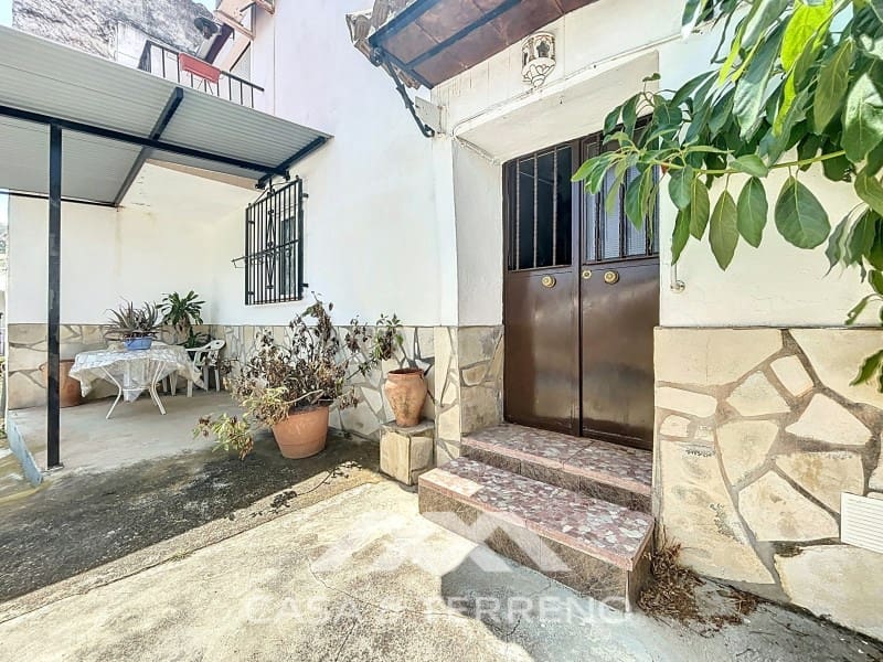 4 soveværelse Byhus til salg i Comares - € 170.000 (Ref: 9154375)