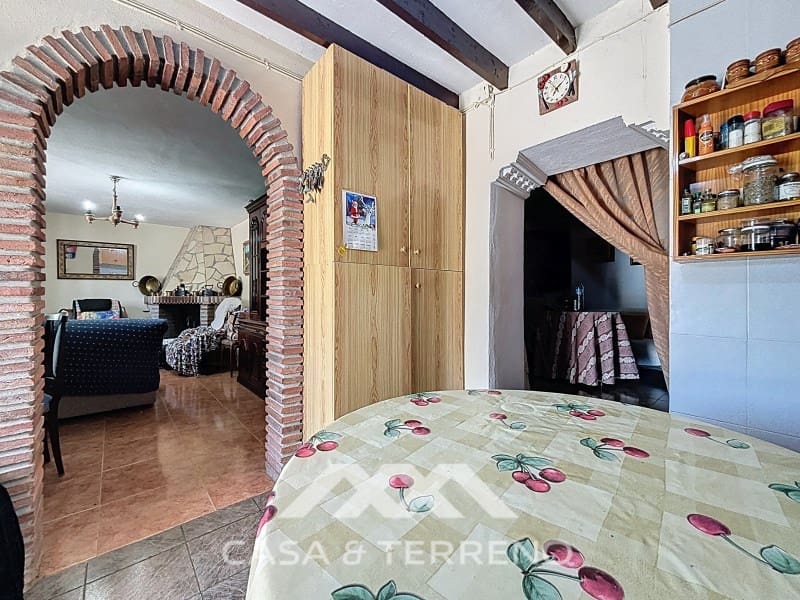 4 soveværelse Byhus til salg i Comares - € 170.000 (Ref: 9154375)