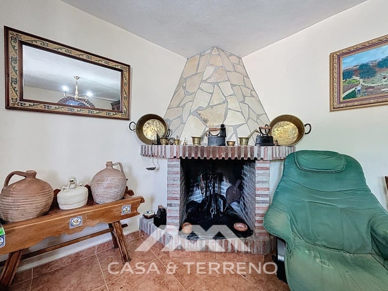 4 soveværelse Byhus til salg i Comares - € 170.000 (Ref: 9154375)