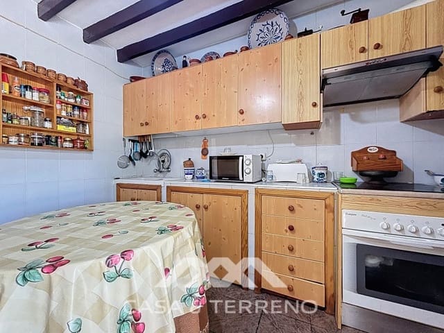 4 makuuhuone Omakotitalo myytävänä paikassa Comares - 170 000 € (Ref: 9154375)