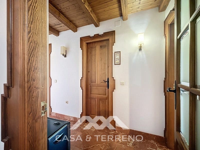 6 slaapkamer Villa te koop in Vinuela met zwembad garage - € 835.000 (Ref: 9166092)