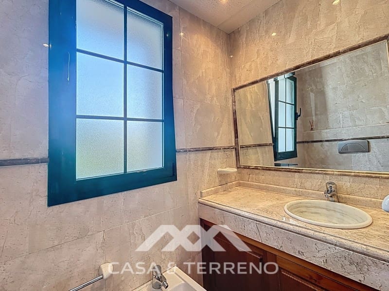 6 slaapkamer Villa te koop in Vinuela met zwembad garage - € 835.000 (Ref: 9166092)