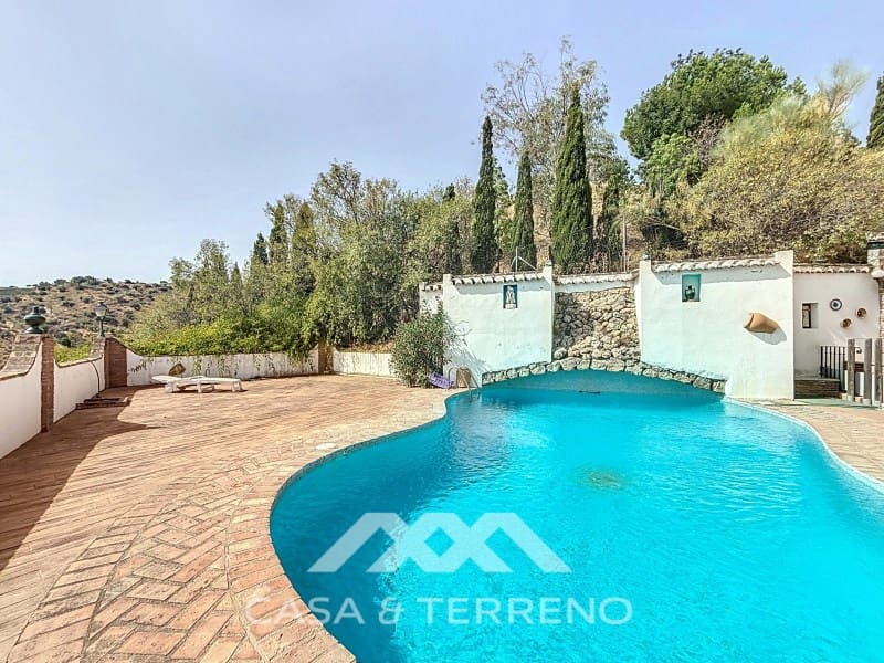 6 slaapkamer Villa te koop in Vinuela met zwembad garage - € 835.000 (Ref: 9166092)