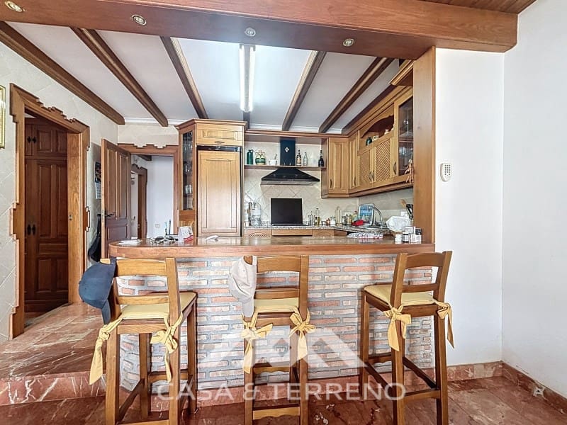 6 slaapkamer Villa te koop in Vinuela met zwembad garage - € 835.000 (Ref: 9166092)