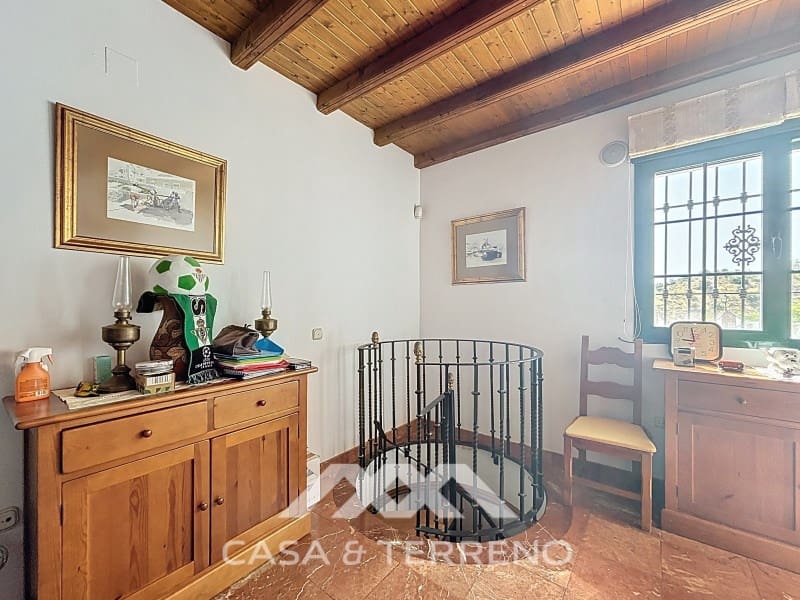 6 slaapkamer Villa te koop in Vinuela met zwembad garage - € 835.000 (Ref: 9166092)