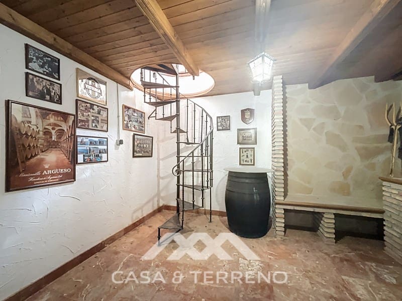 6 slaapkamer Villa te koop in Vinuela met zwembad garage - € 835.000 (Ref: 9166092)