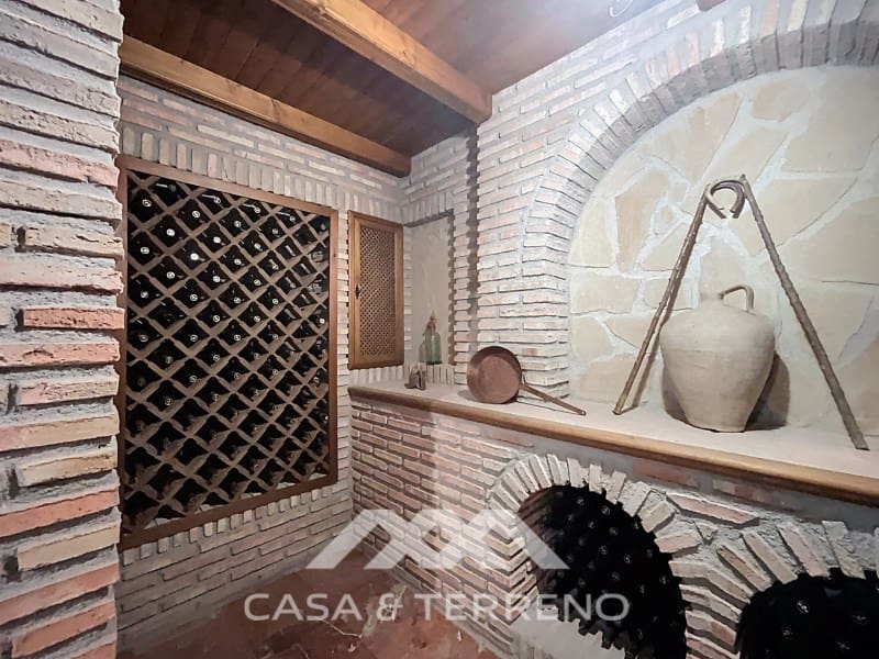 6 slaapkamer Villa te koop in Vinuela met zwembad garage - € 835.000 (Ref: 9166092)