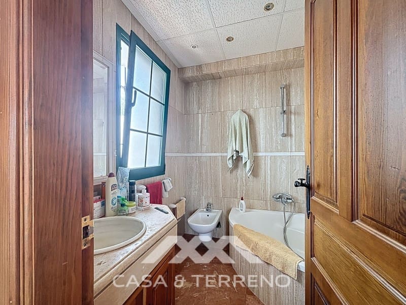 6 slaapkamer Villa te koop in Vinuela met zwembad garage - € 835.000 (Ref: 9166092)