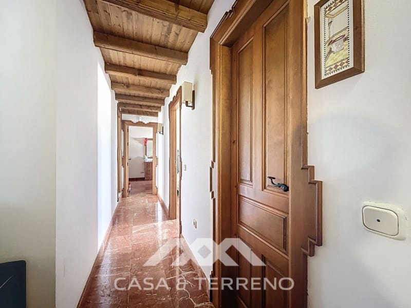 6 slaapkamer Villa te koop in Vinuela met zwembad garage - € 835.000 (Ref: 9166092)