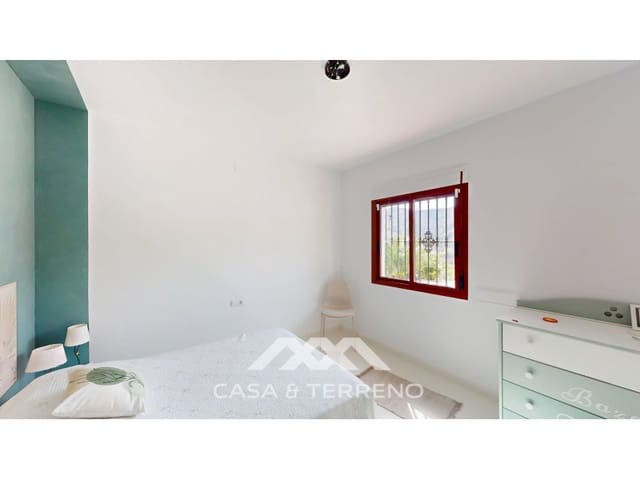 3 soverom Villa til salgs i Arenas med svømmebasseng - € 449 000 (Ref: 9166093)