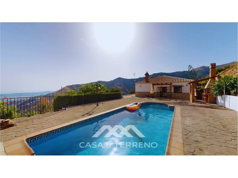 3 bedroom Villa for sale in Arenas with pool - € 449,000 (Ref: 9166093)