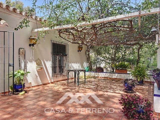4 camera da letto Villa in vendita in Avda Pescia - Ctra de Frigiliana, Nerja con piscina garage - 748.000 € (Rif: 9171581)