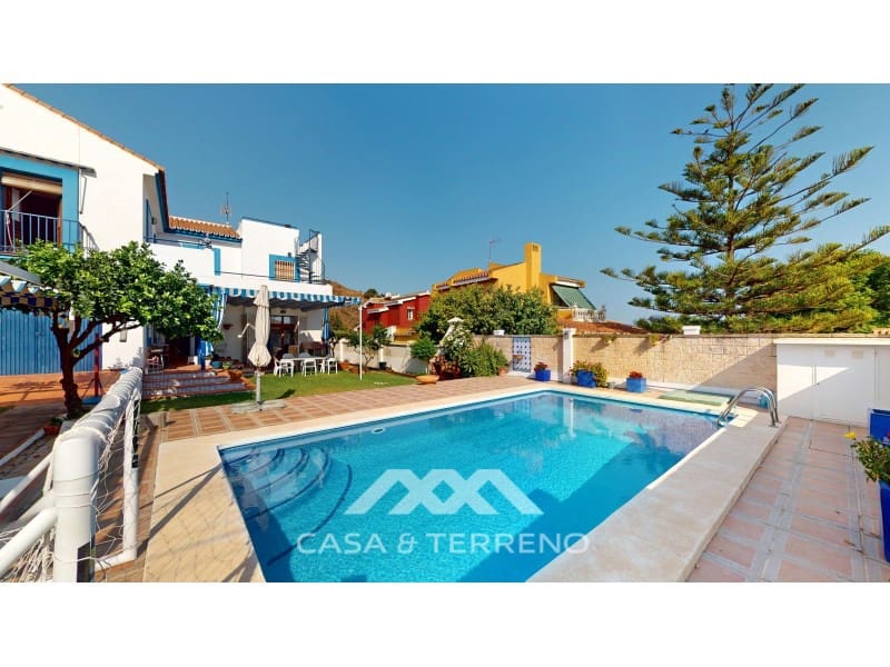 4 soverom Villa til salgs i Chilches med svømmebasseng garasje - € 725 000 (Ref: 9176796)