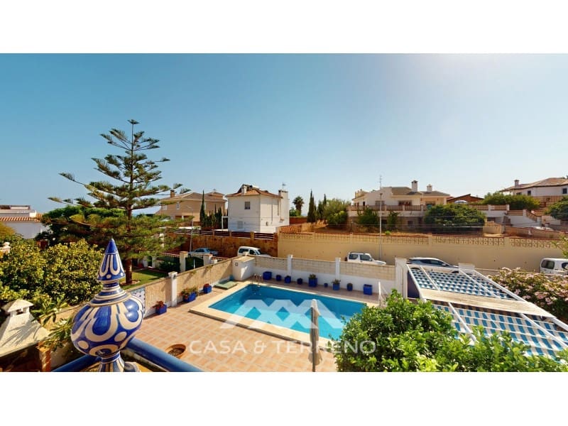 4 soverom Villa til salgs i Chilches med svømmebasseng garasje - € 725 000 (Ref: 9176796)