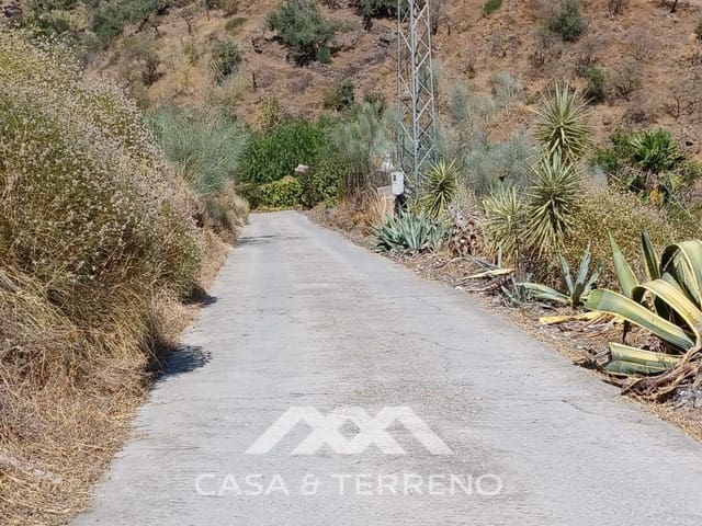 Grunde uden byggetilladelser til salg i Arenas - € 25.000 (Ref: 9181302)