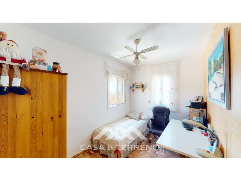 3 soveværelse Semi-Rækkehus til salg i Torre del Mar med swimmingpool - € 630.000 (Ref: 9198555)