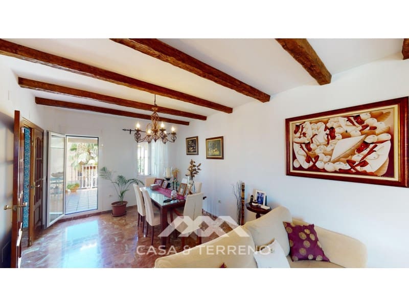 3 soveværelse Semi-Rækkehus til salg i Torre del Mar med swimmingpool - € 630.000 (Ref: 9198555)