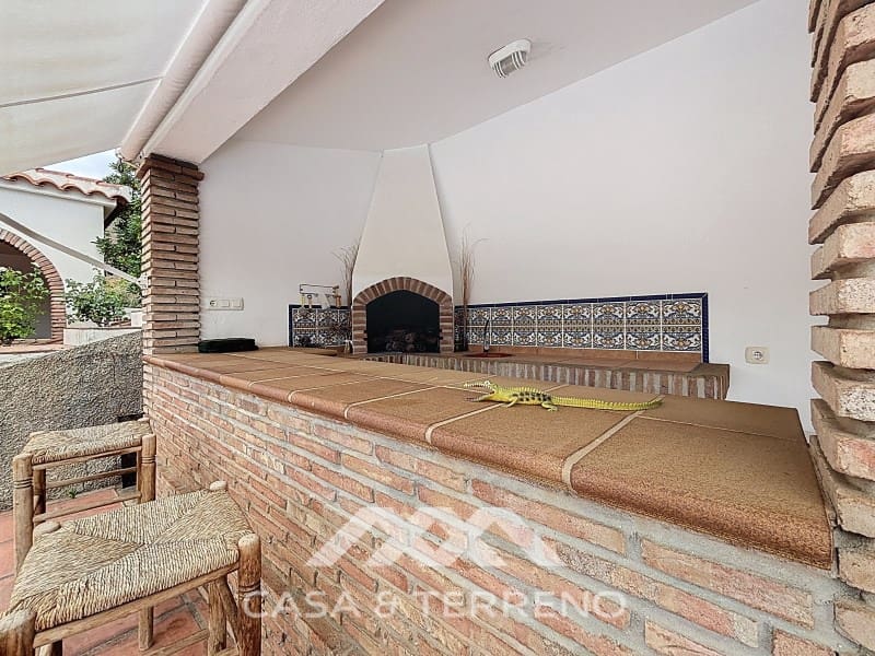 3 soveværelse Villa til salg i Canillas de Albaida med swimmingpool garage - € 578.000 (Ref: 9204867)