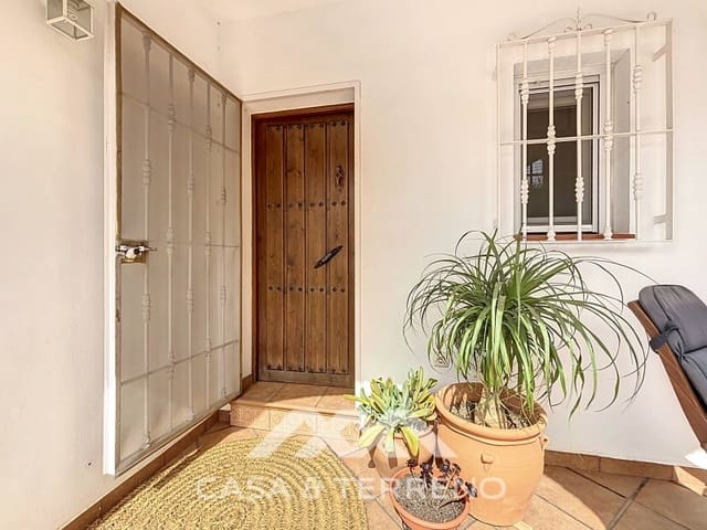 3 chambre Villa/Maison à vendre à Canillas de Albaida avec piscine garage - 578 000 € (Ref: 9204867)