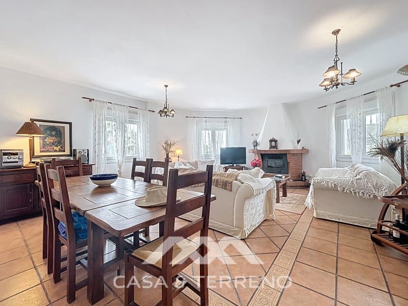 3 soveværelse Villa til salg i Canillas de Albaida med swimmingpool garage - € 578.000 (Ref: 9204867)