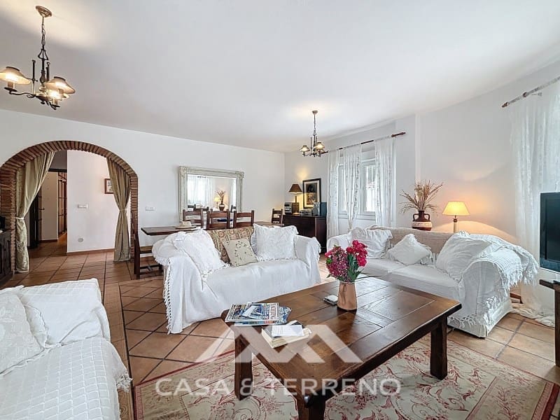 3 soveværelse Villa til salg i Canillas de Albaida med swimmingpool garage - € 578.000 (Ref: 9204867)