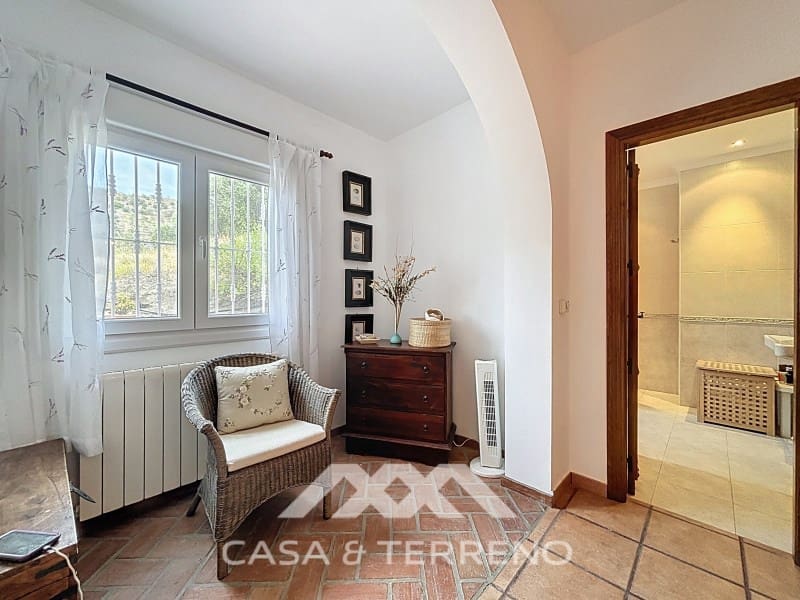 3 soveværelse Villa til salg i Canillas de Albaida med swimmingpool garage - € 578.000 (Ref: 9204867)