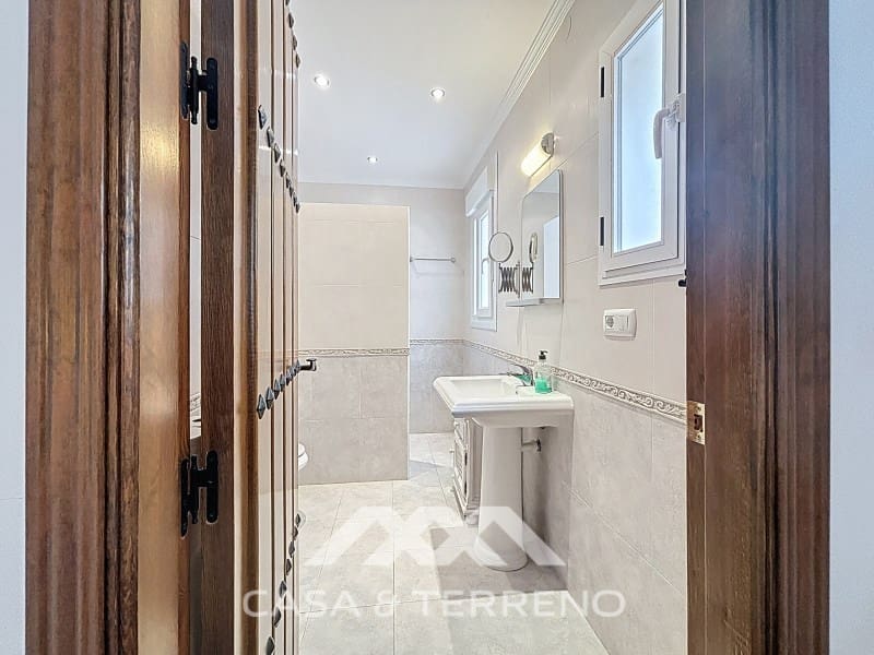 3 soveværelse Villa til salg i Canillas de Albaida med swimmingpool garage - € 578.000 (Ref: 9204867)