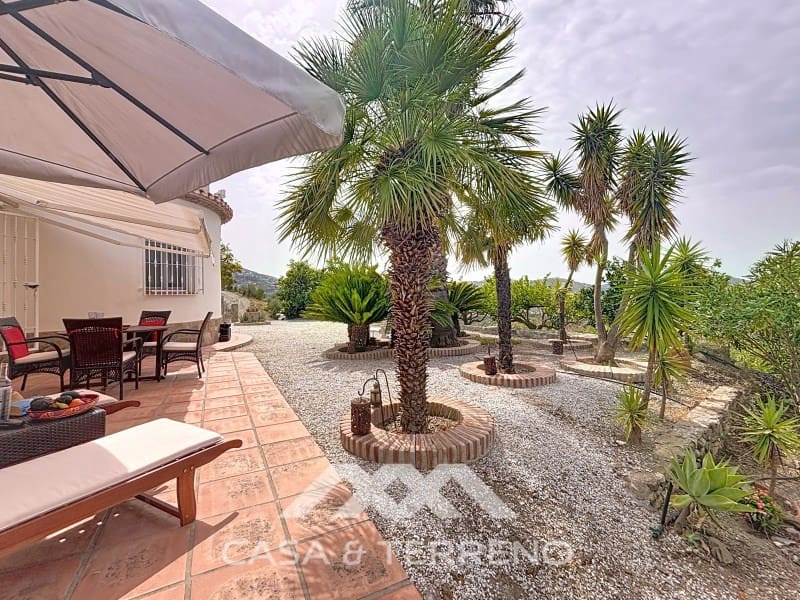 3 soveværelse Villa til salg i Canillas de Albaida med swimmingpool garage - € 578.000 (Ref: 9204867)