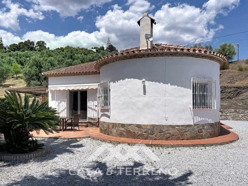 3 bedroom Villa for sale in Canillas de Albaida with pool garage - € 549,900 (Ref: 9204867)
