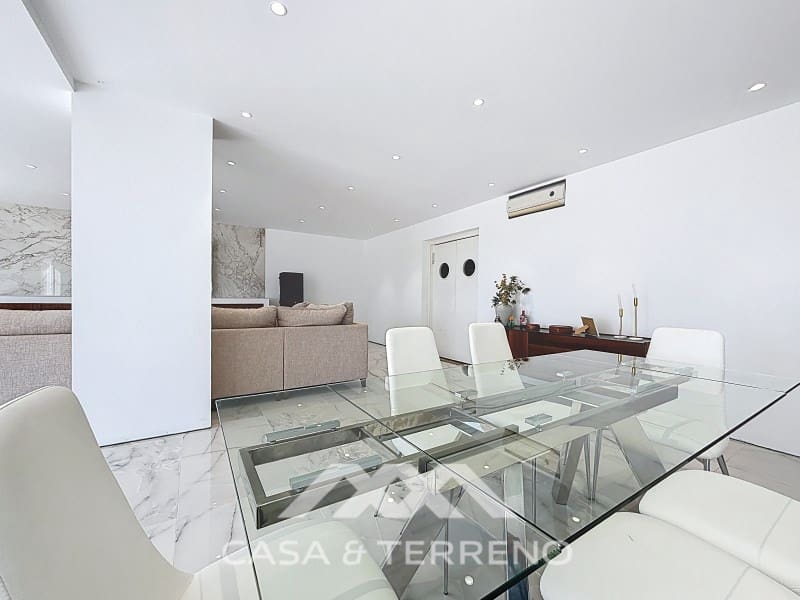 5 slaapkamer Villa te koop in Almayate met zwembad garage - € 1.500.000 (Ref: 9215438)