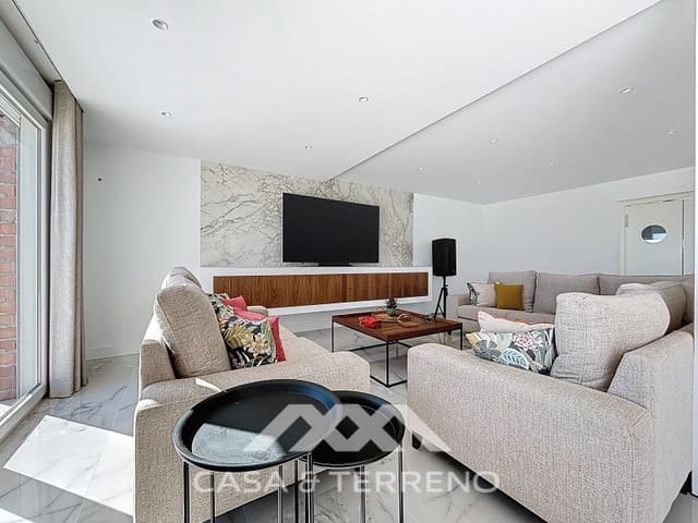 5 chambre Villa/Maison à vendre à Almayate, Vélez-Málaga avec piscine garage - 1 500 000 € (Ref: 9215438)