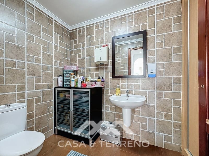 5 slaapkamer Villa te koop in Almayate met zwembad garage - € 1.500.000 (Ref: 9215438)