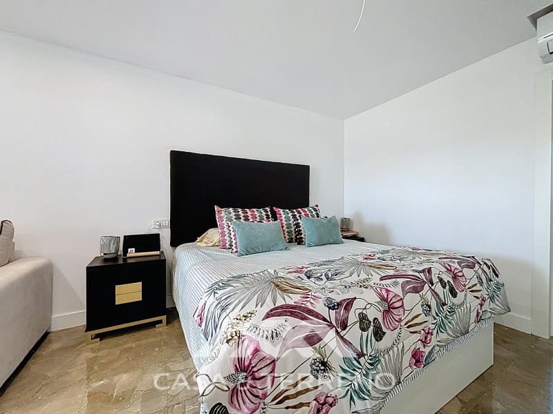 5 slaapkamer Villa te koop in Almayate met zwembad garage - € 1.500.000 (Ref: 9215438)