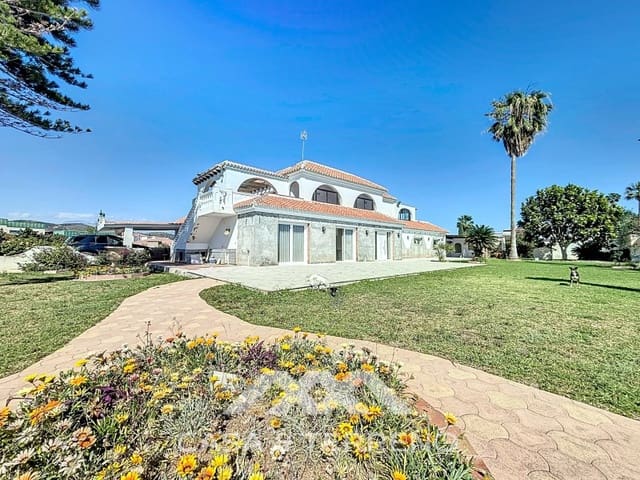 5 chambre Villa/Maison à vendre à Almayate, Vélez-Málaga avec piscine garage - 1 500 000 € (Ref: 9215438)