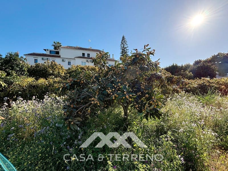 5 slaapkamer Villa te koop in Almayate met zwembad garage - € 1.500.000 (Ref: 9215438)