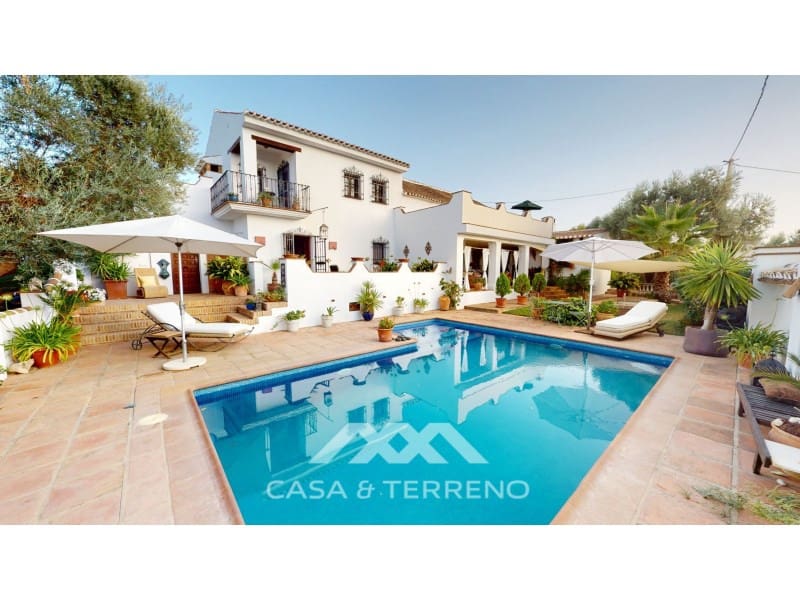 7 soveværelse Villa til salg i Villanueva del Trabuco med swimmingpool - € 945.000 (Ref: 9226882)