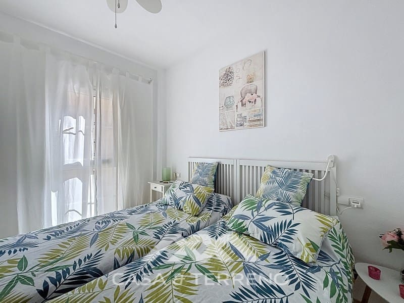 Appartement de 2 chambres à louer à Benajarafe avec piscine garage - 900 € (Ref: 9236945)