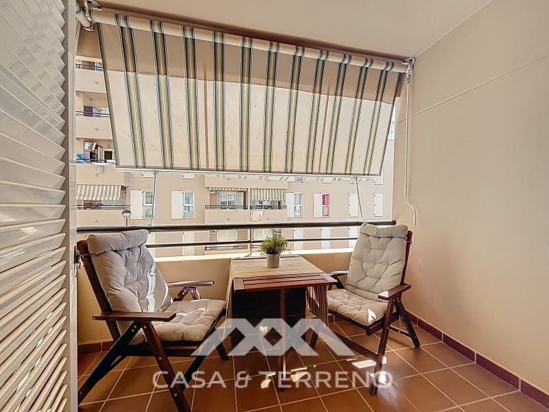 Appartement de 2 chambres à louer à Benajarafe avec piscine garage - 900 € (Ref: 9236945)