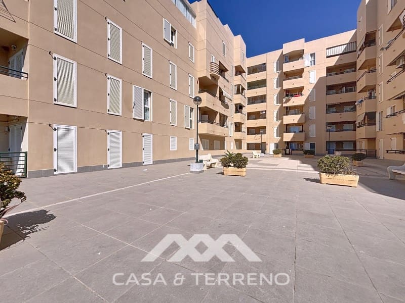 Appartement de 2 chambres à louer à Benajarafe avec piscine garage - 900 € (Ref: 9236945)