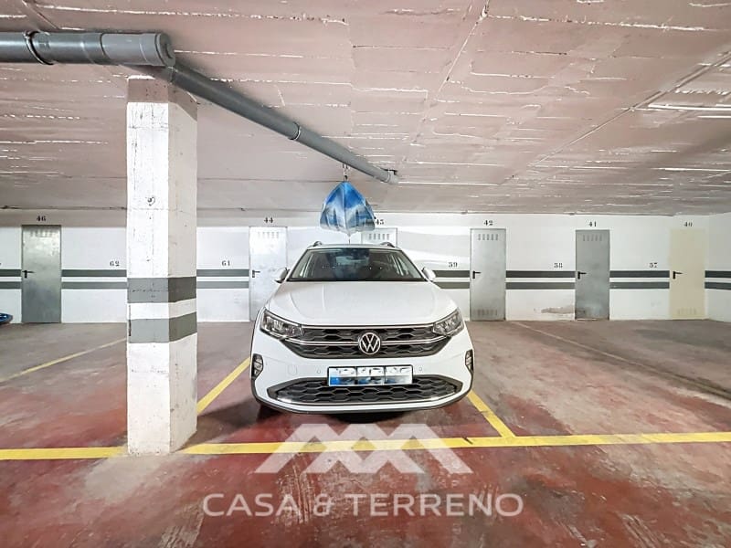 Appartement de 2 chambres à louer à Benajarafe avec piscine garage - 900 € (Ref: 9236945)