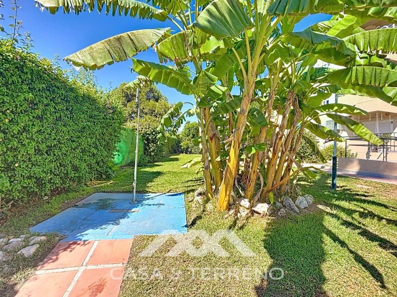 Appartement de 2 chambres à louer à Benajarafe avec piscine garage - 900 € (Ref: 9236945)