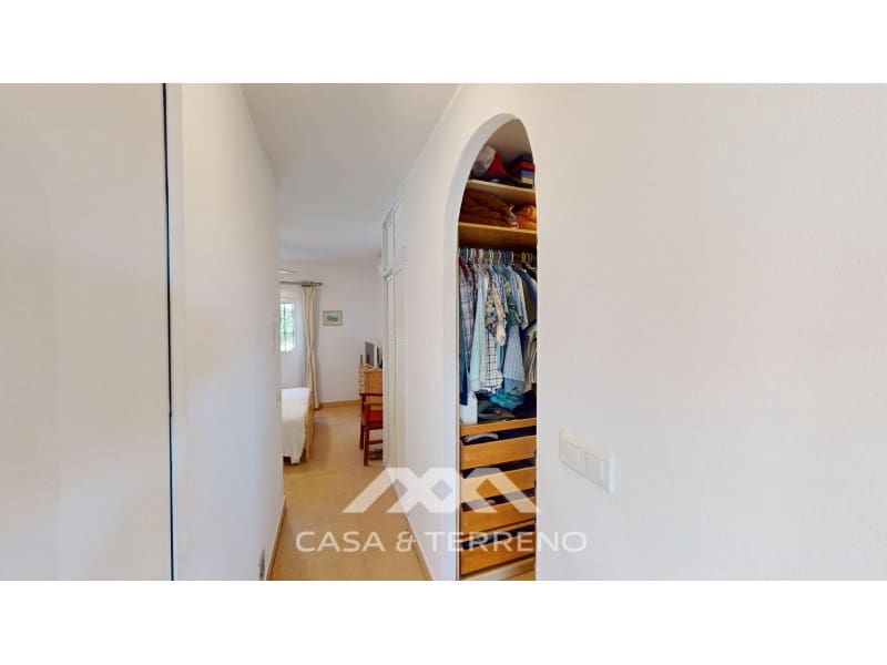 4 slaapkamer Villa te koop in Velez-Malaga met zwembad garage - € 890.000 (Ref: 9244281)