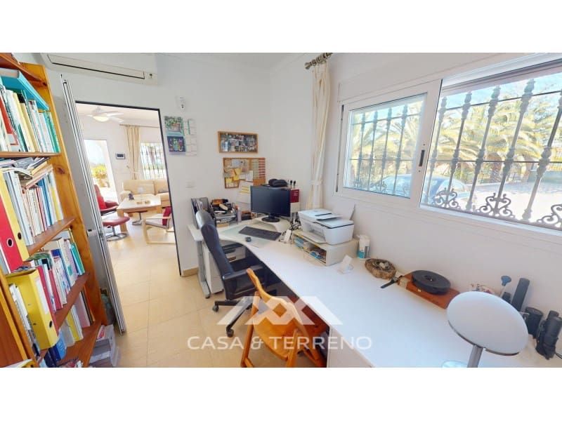 4 slaapkamer Villa te koop in Velez-Malaga met zwembad garage - € 890.000 (Ref: 9244281)