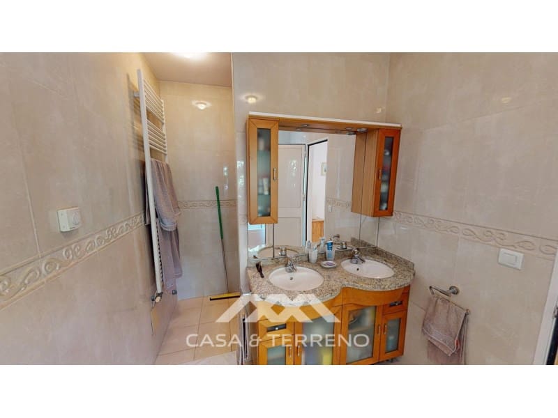 4 slaapkamer Villa te koop in Velez-Malaga met zwembad garage - € 890.000 (Ref: 9244281)