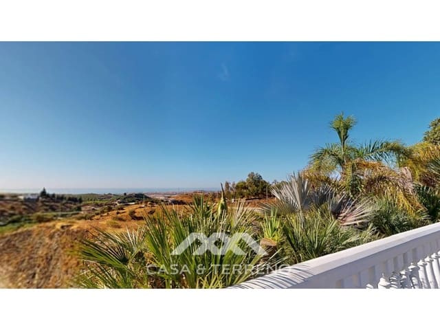 4 slaapkamer Villa te koop in Vélez-Málaga met zwembad garage - € 890.000 (Ref: 9244281)