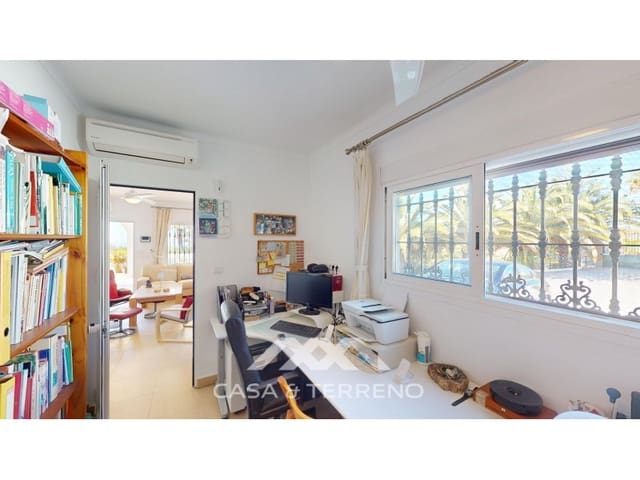 4 slaapkamer Villa te koop in Vélez-Málaga met zwembad garage - € 890.000 (Ref: 9244281)