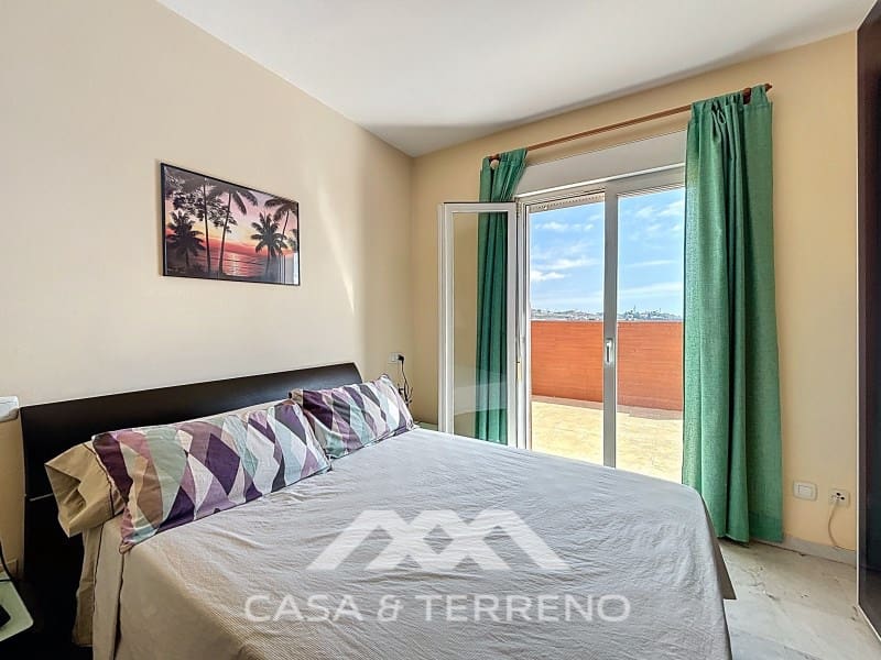 2 soverom Penthouse til salgs i Algarrobo Costa med garasje - € 345 000 (Ref: 9247676)