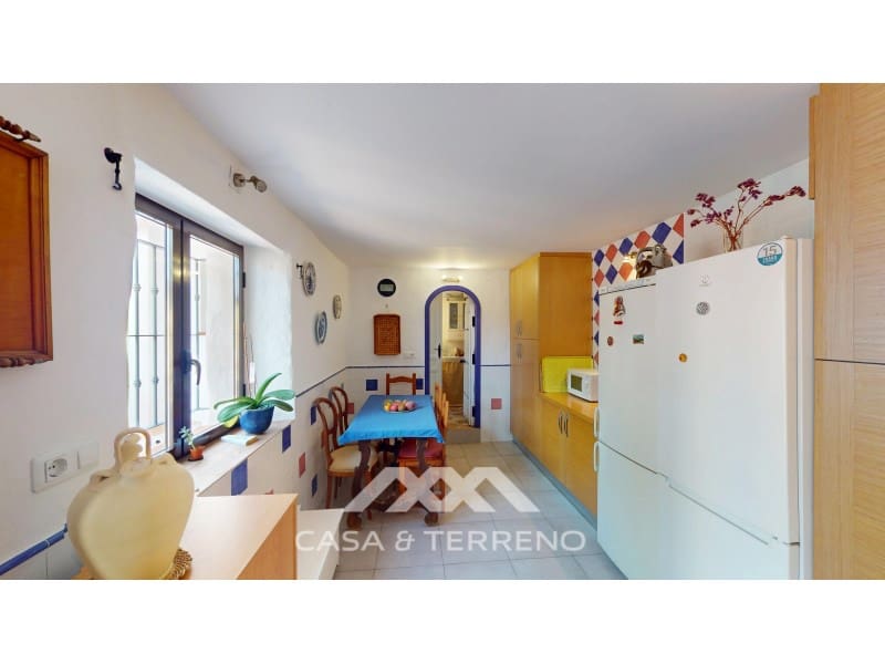 4 quarto Moradia para venda em Velez-Malaga - 280 000 € (Ref: 9282494)