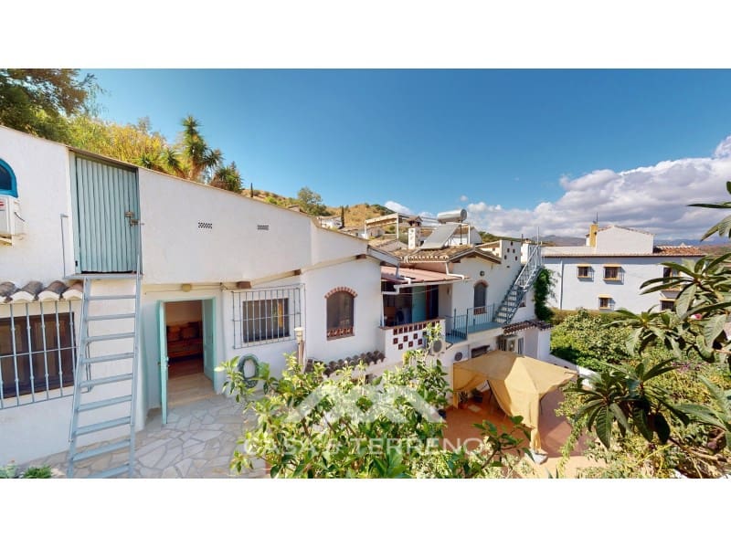 4 quarto Moradia para venda em Velez-Malaga - 280 000 € (Ref: 9282494)